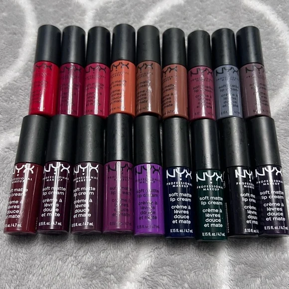 NYX Soft Matte Lip Cream Set - Assorted Shades 18 count 4.7 ml - Picture 2 of 10
